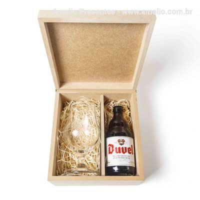 Kit Cerveja Belga e Taça na caixa de MDF