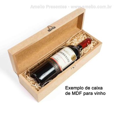 Vinho Italiano Valpolicella DOC na caixa de MDF