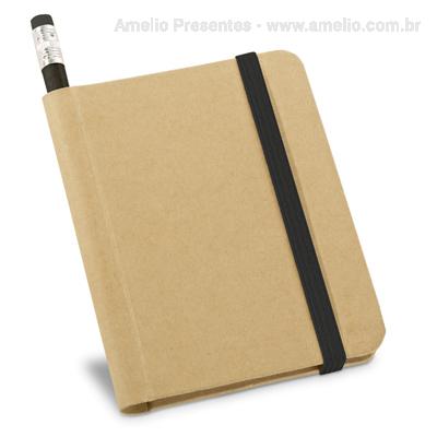 Caderno ecológico com lápis