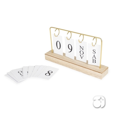 Calendário Permanente MDF com Alça de Ferro